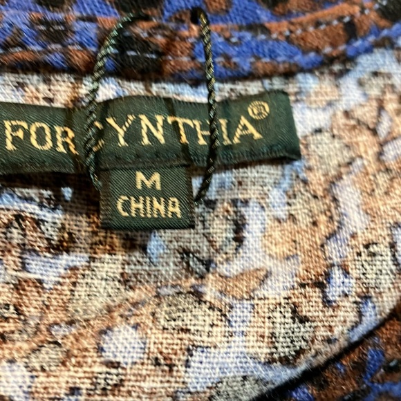 NWT FORCYNTHIA top blue animal print M - Picture 9 of 13